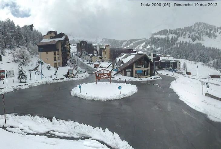 Image d'illustration pour Encore de la neige sur les Pyrénées et les Alpes