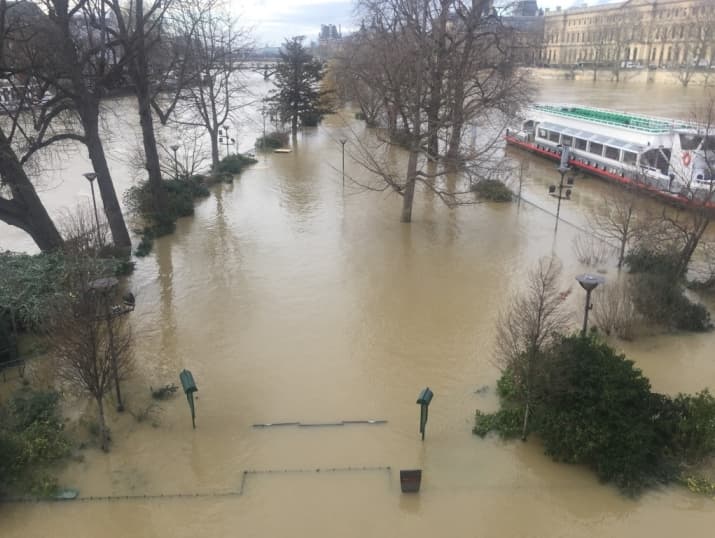 Image d'illustration pour Crues et graves inondations fin janvier et début février