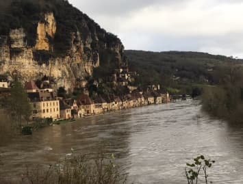 Image d'illustration pour Crues et graves inondations fin janvier et début février